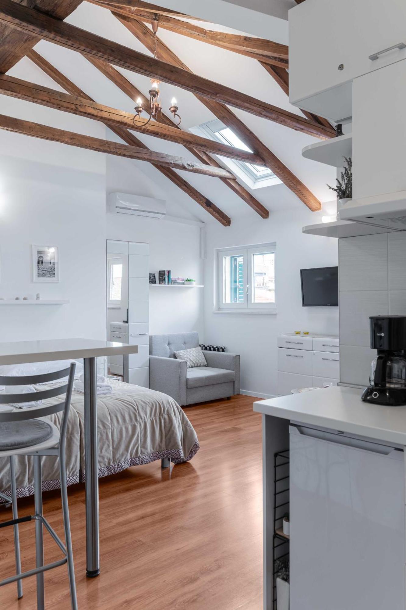 Apartment The Charm Σπλιτ Εξωτερικό φωτογραφία