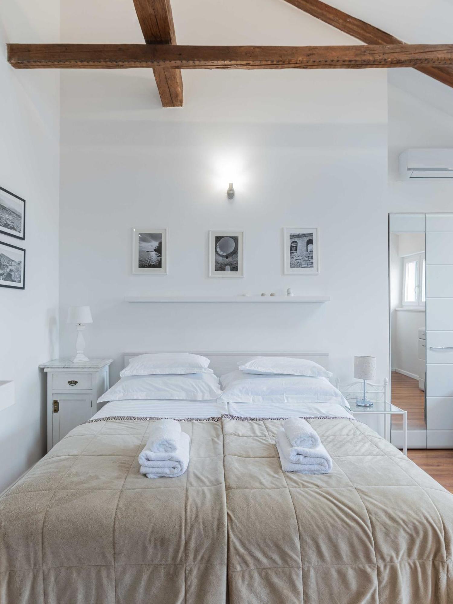 Apartment The Charm Σπλιτ Εξωτερικό φωτογραφία
