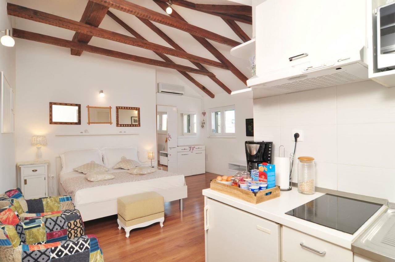 Apartment The Charm Σπλιτ Εξωτερικό φωτογραφία